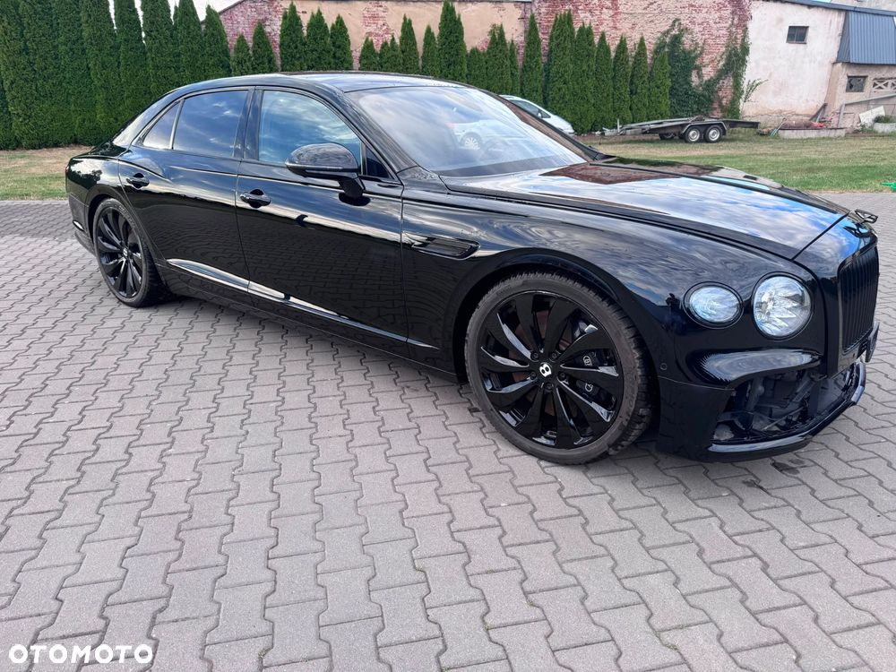 Bentley Flying Spur V8 S - 4