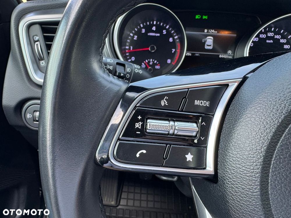 Kia XCeed 1.5 T-GDI M - 17