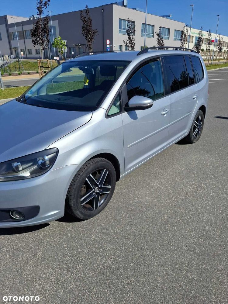 Volkswagen Touran - 3