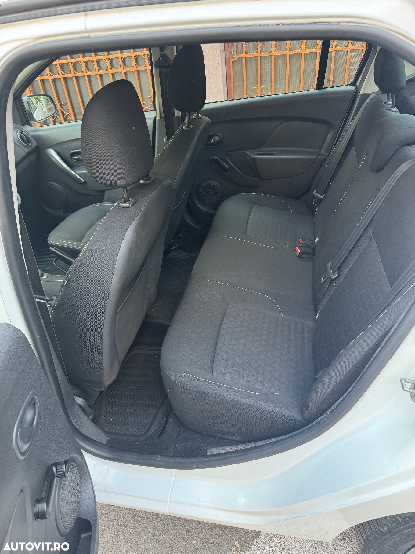 Dacia Logan 1.5 75CP Laureate - 6