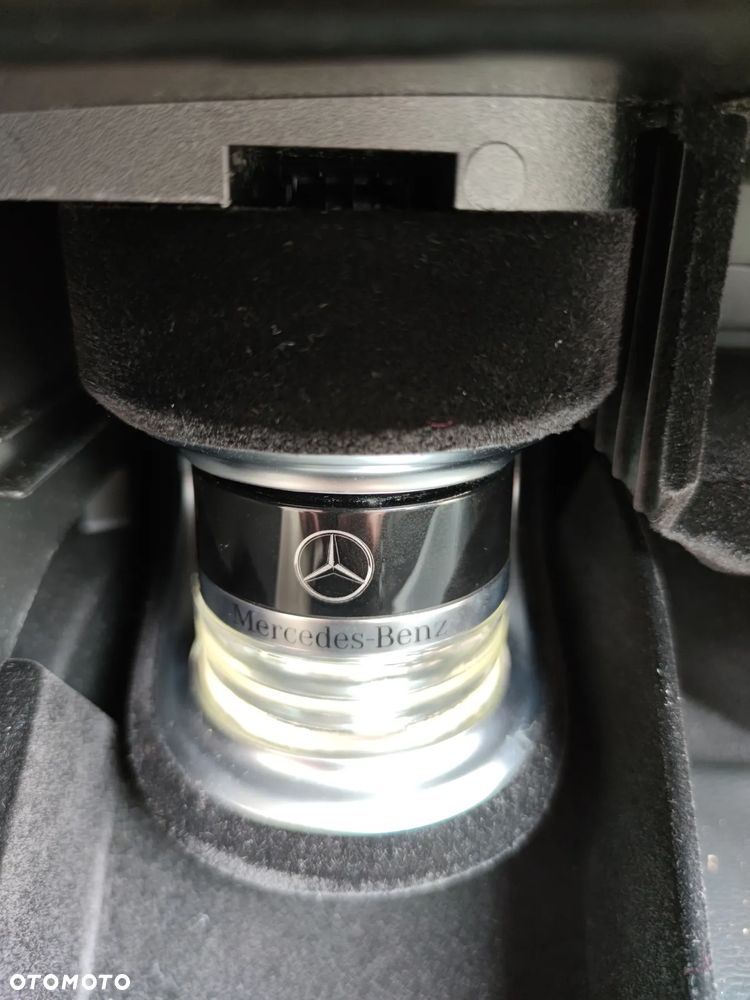 Mercedes-Benz GLC 300 4Matic 9G-TRONIC - 25