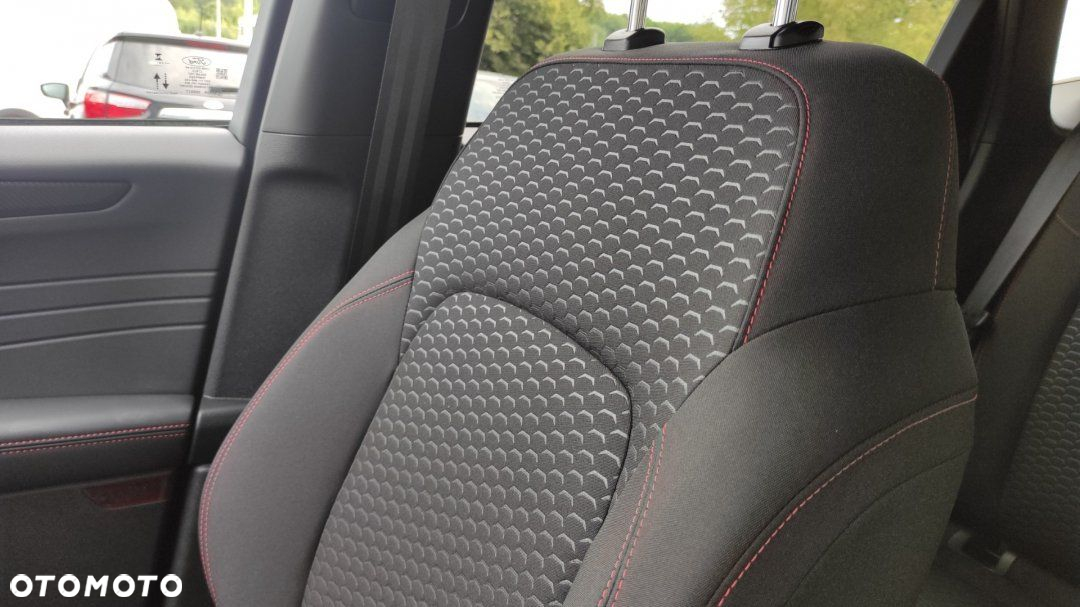 Ford Kuga - 21
