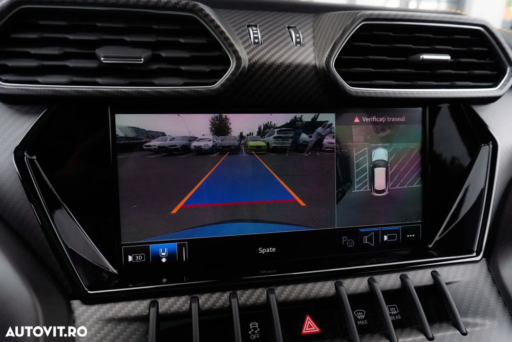 Lamborghini URUS - 27
