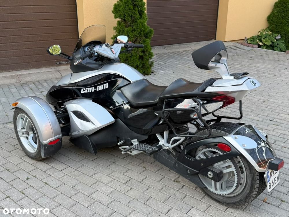Can-Am Spyder - 7