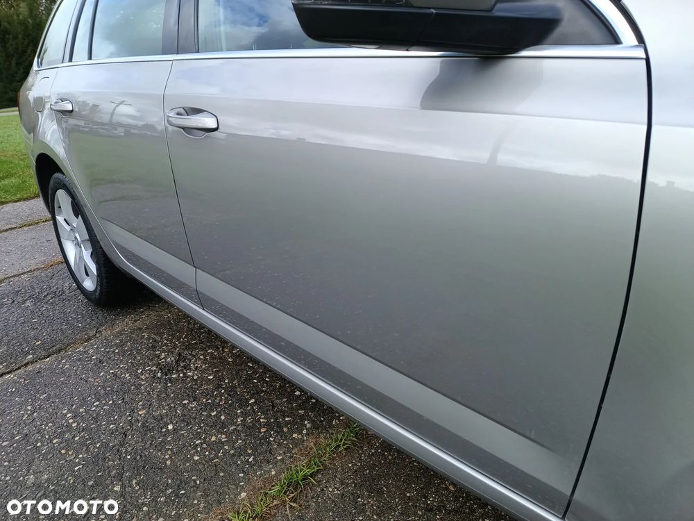 Skoda Octavia 2.0 TDI Elegance DSG - 18