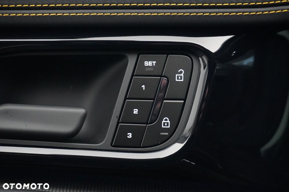 Porsche Panamera - 17