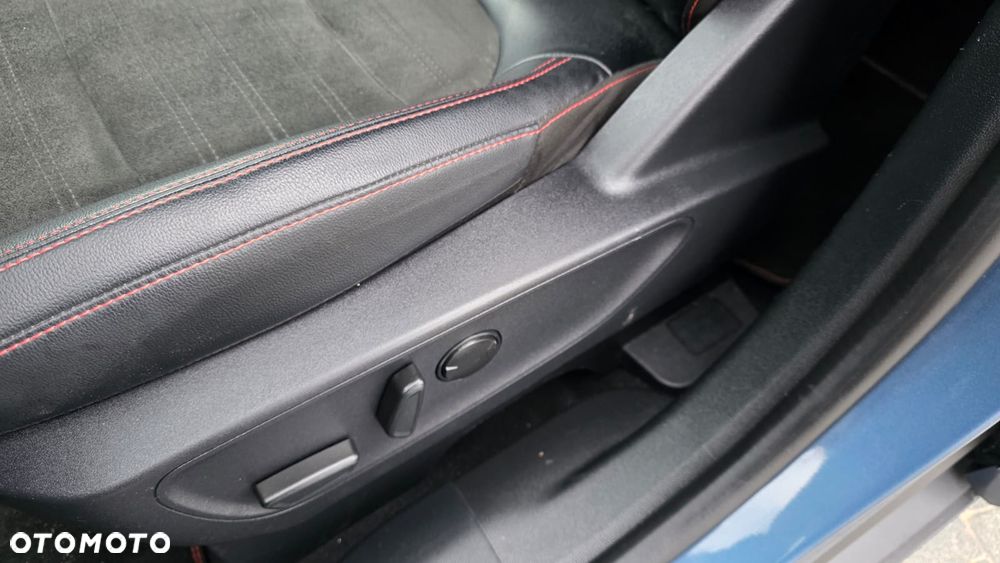 Ford Kuga 2.0 TDCi FWD ST-Line - 12