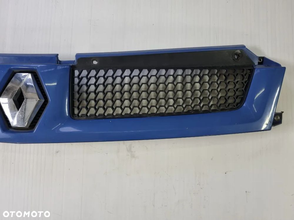 ATRAPA GRILL MASTER MOVANO 03-06r. - 3