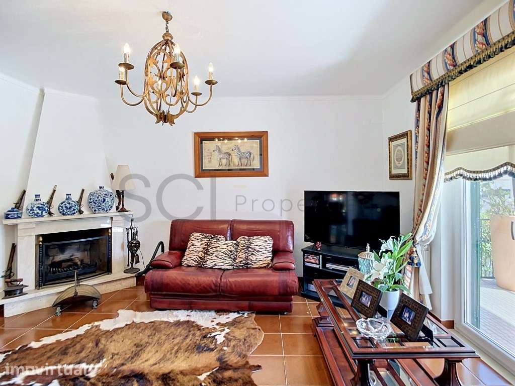 Moradia T3+3 com Jardim Piscina Alpendre e Cave em Azeitão - Grande imagem: 5/60