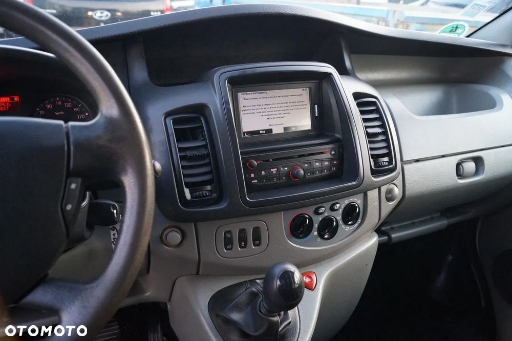 Renault Trafic - 17