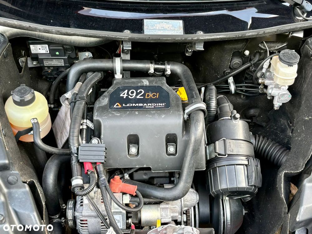 Ligier JS50L - 21