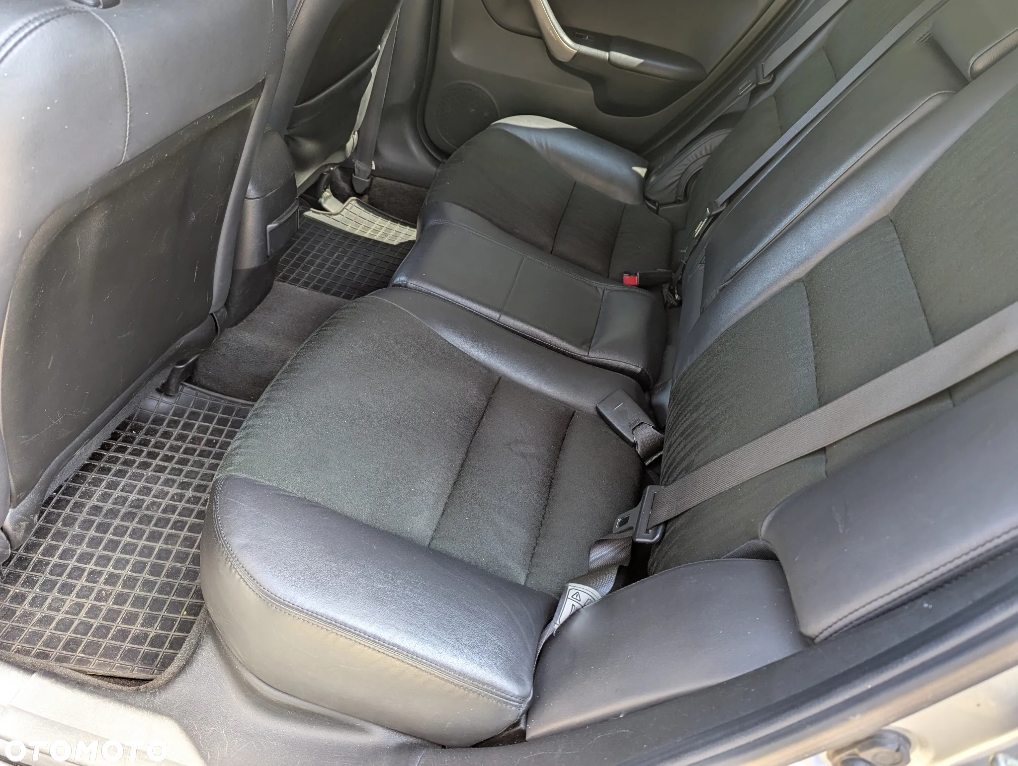 Honda Accord Tourer 2.0 i Sport 30 Jahre Edition - 27