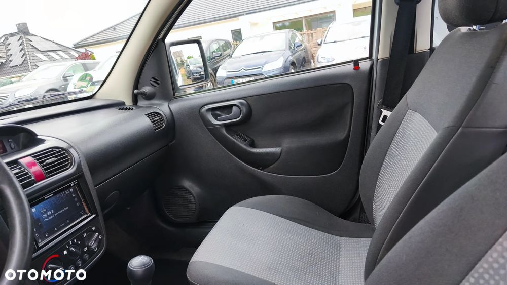 Opel Combo - 17