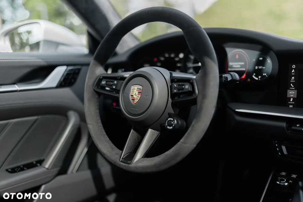 Porsche 911 Turbo S - 29