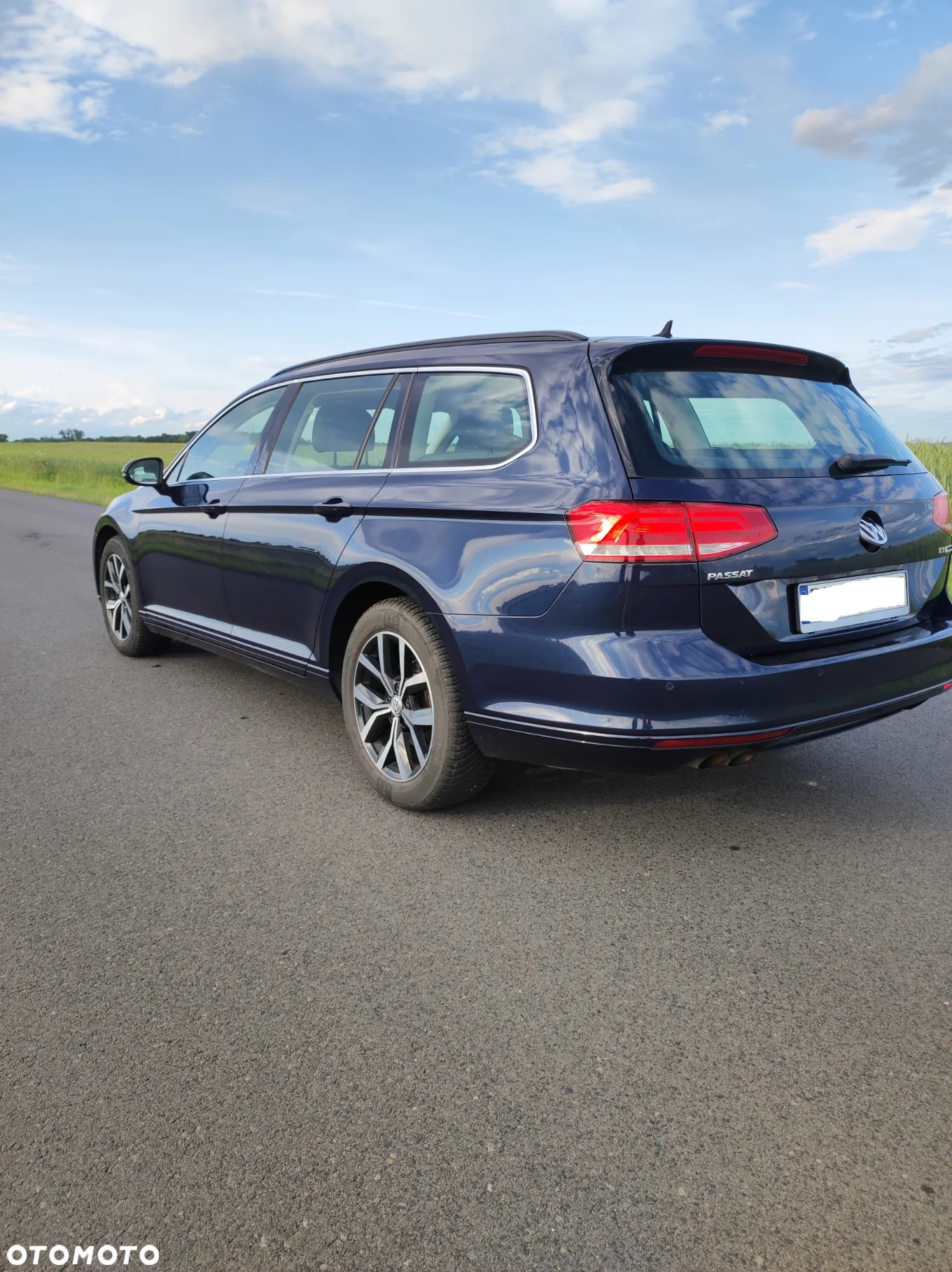 Volkswagen Passat 1.8 TSI BMT Comfortline - 13