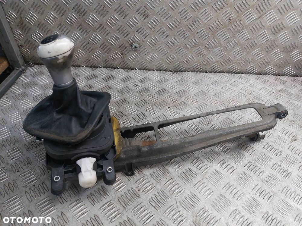 LEWAREK ZMIANY BIEGÓW + DRĄŻEK MERCEDES-BENZ W203 C180 A2032670397 - 1