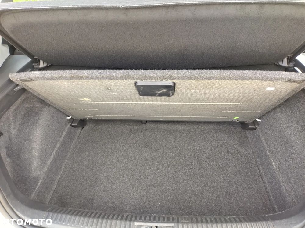 Volkswagen Polo 1.4 TDI (Blue Motion Technology) Comfortline - 13
