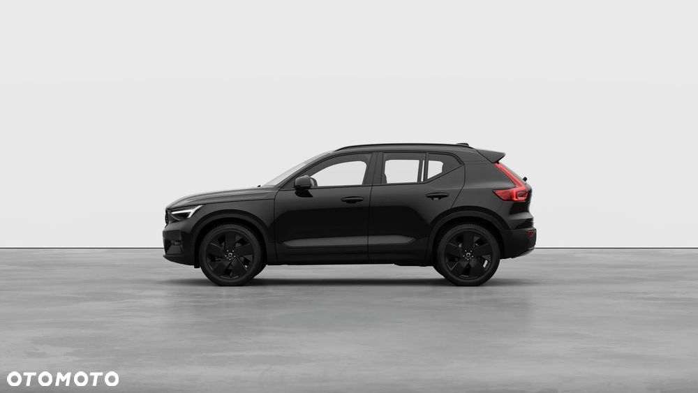 Volvo XC 40 B4 Plus Black Edition - 4