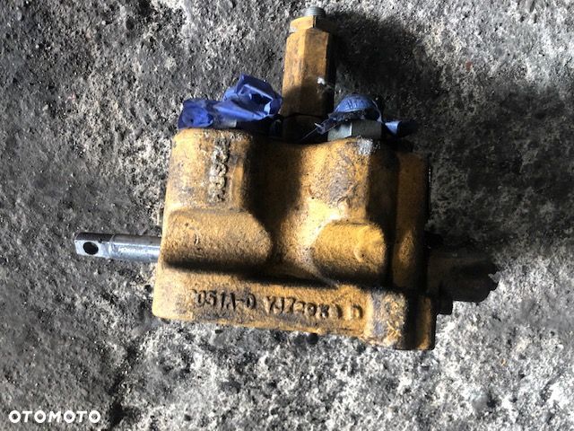 JCB 3cx 4cx - Rozdzielacz Wysuwu Ramienia - 5