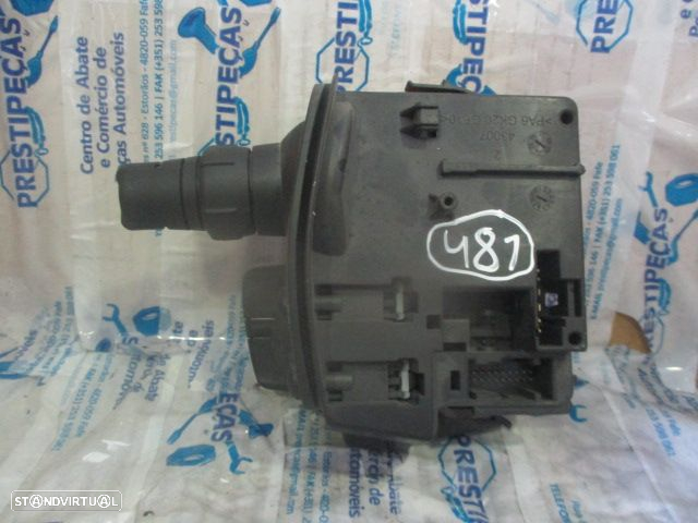 Comutador 88103003466  RENAULT CLIO 3 ESCOVAS, RADIO CONTROLO RENAULT CLIO 3 FASE 1 2007 1.2I 75CV 5P PRETO - 2