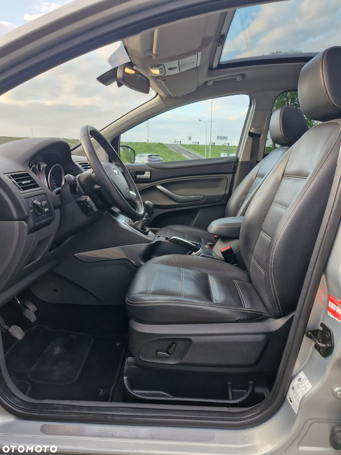 Ford Kuga 2.0 TDCi Titanium FWD - 15