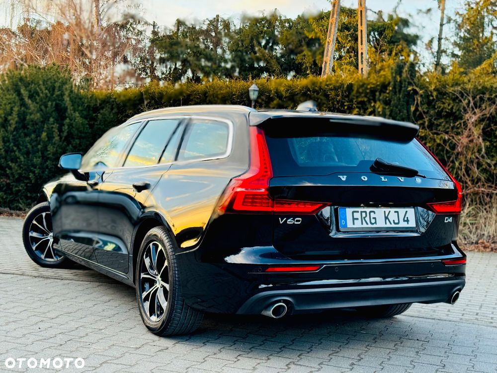 Volvo V60 D4 Geartronic Momentum Pro - 33