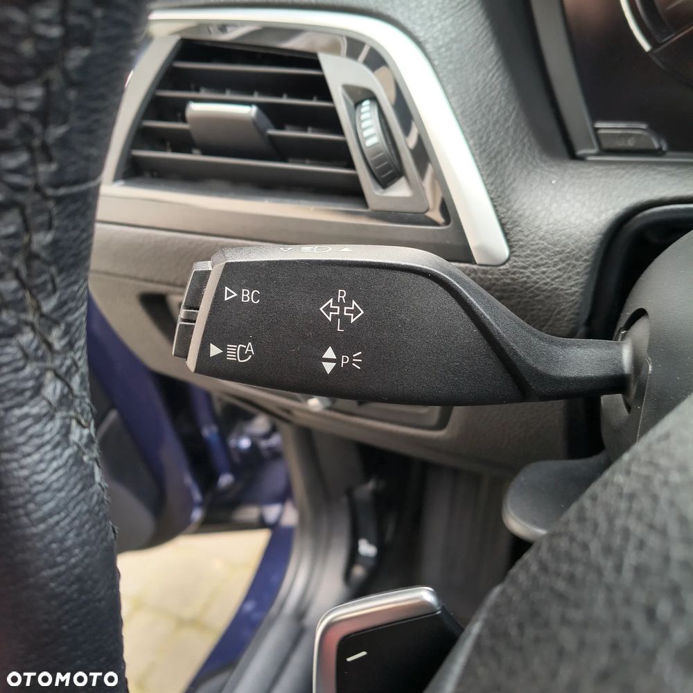 BMW Seria 1 120d xDrive Sport-Aut - 17