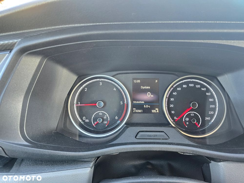 Volkswagen Caravelle 2.0 TDI L2 Highline DSG - 14