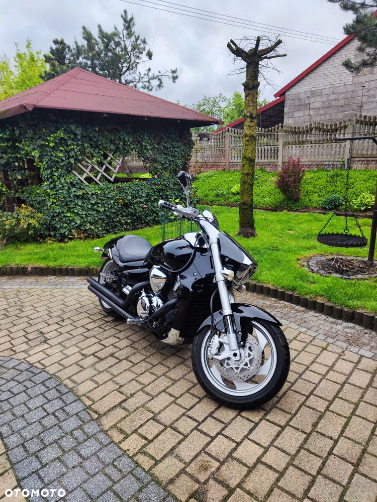 Suzuki Intruder - 4