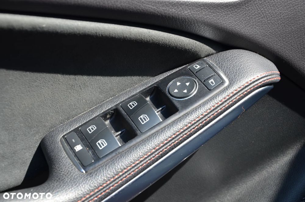 Mercedes-Benz CLA 200 CDI AMG Line - 12