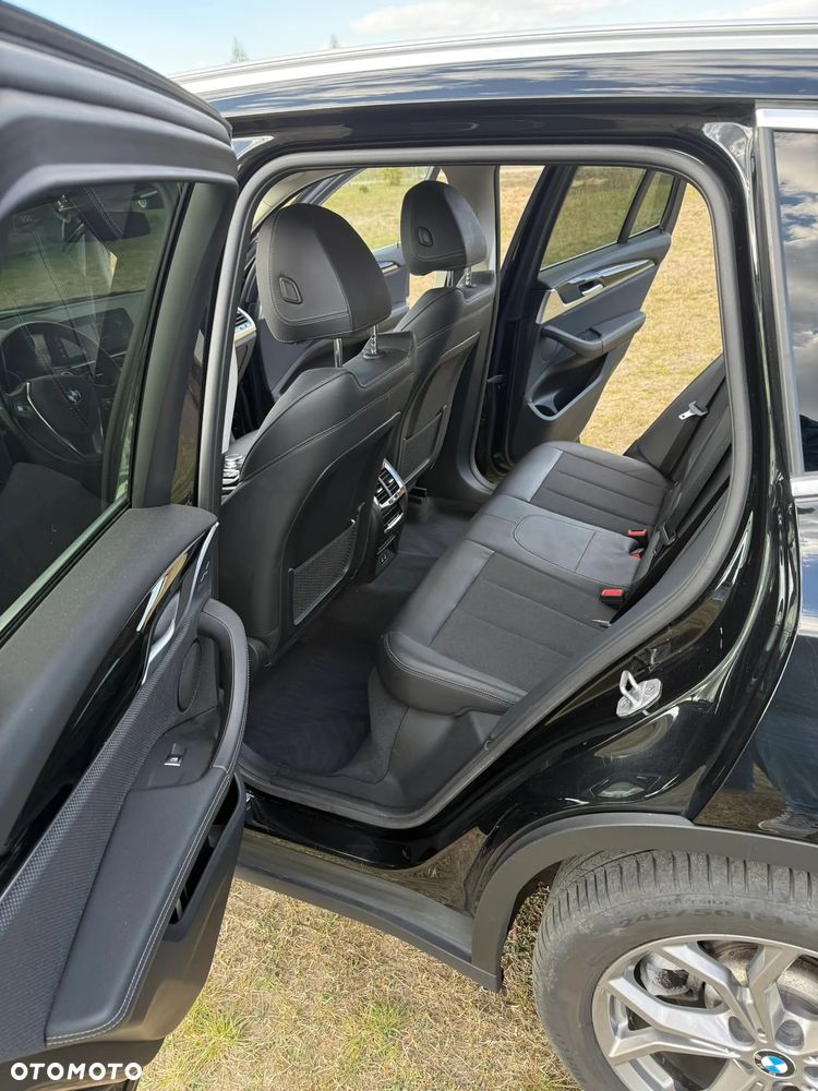 BMW X3 xDrive20i xLine - 26