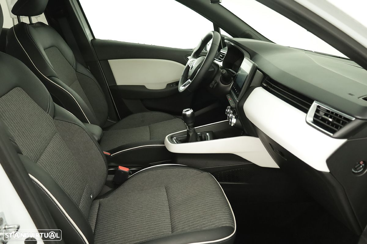 Renault Clio 1.0 TCe Techno Bi-Fuel - 21