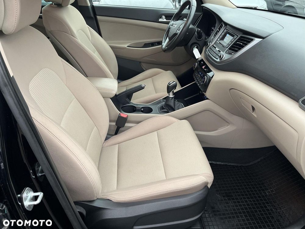 Hyundai Tucson 2.0 CRDI BlueDrive Comfort 2WD - 14