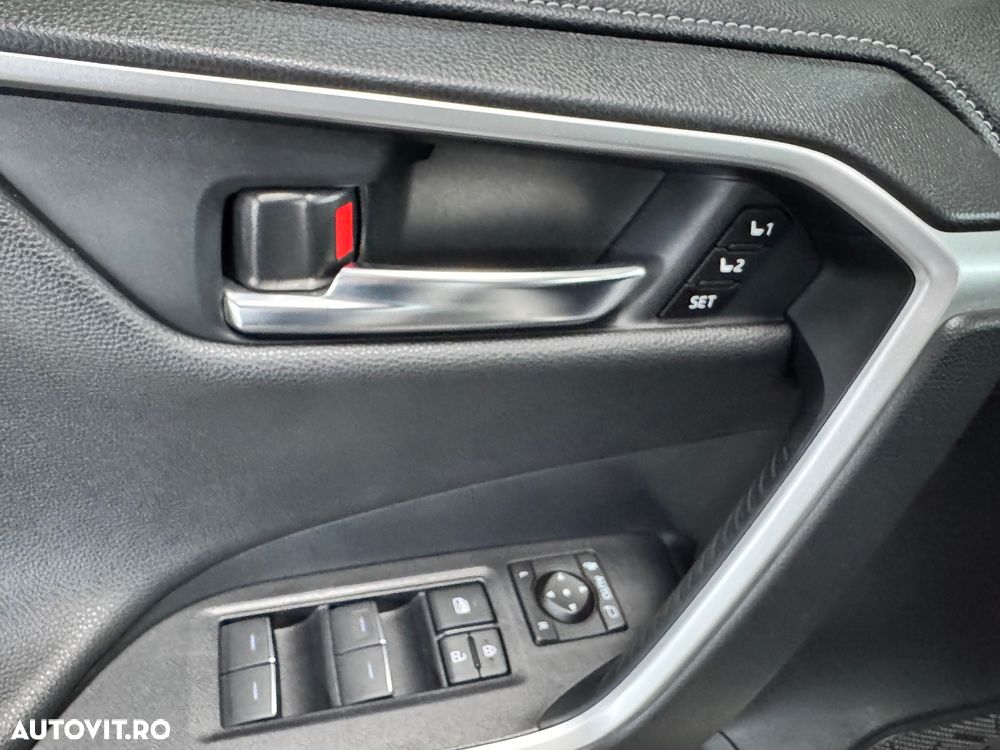 Toyota RAV4 2.5 4x4 Hybrid Lounge - 22
