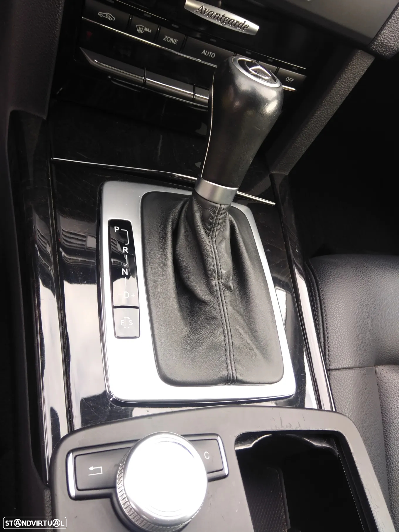 Mercedes-Benz E 250 CDi Avantgarde BlueEfficiency Auto. - 28