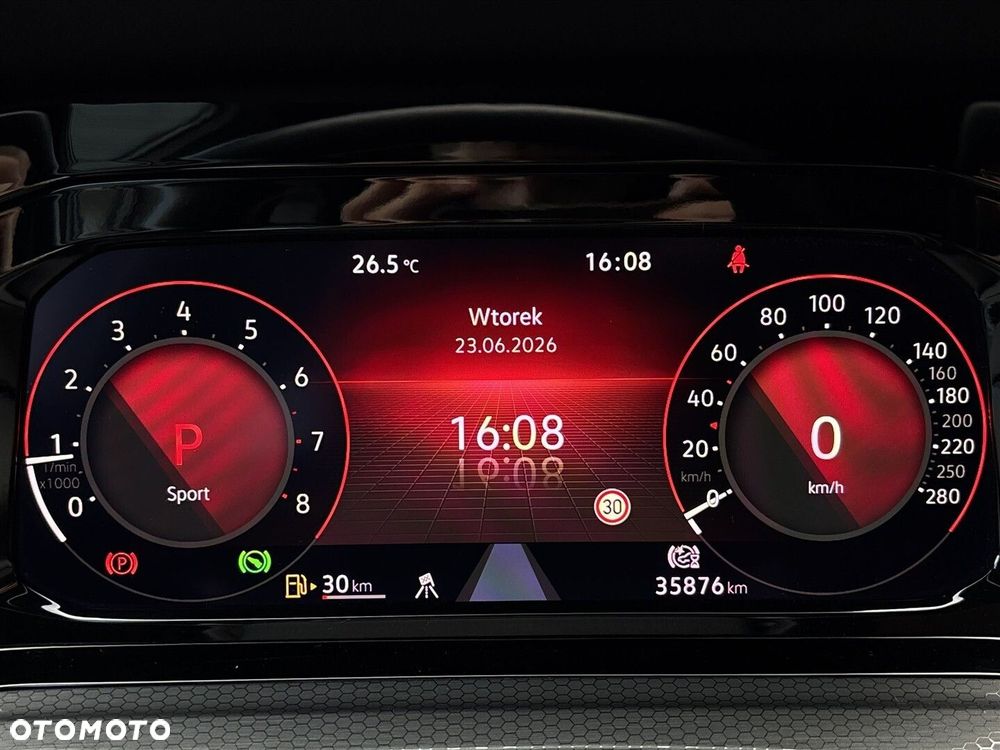 Volkswagen Golf - 16
