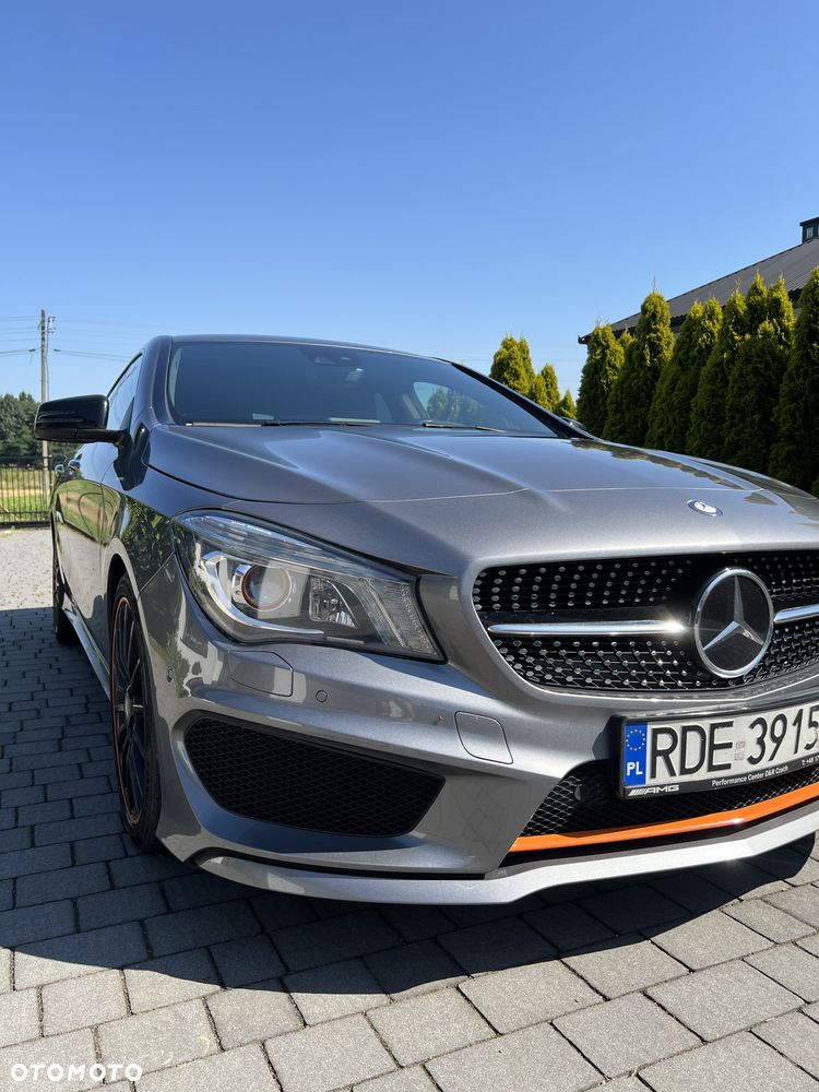 Mercedes-Benz CLA 200 7G-DCT AMG Line - 5