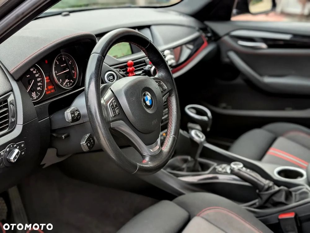 BMW X1 xDrive18d Sport Line - 27