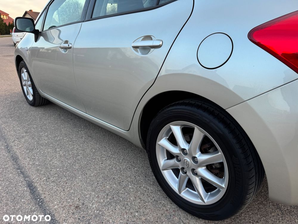 Toyota Auris 1.33 VVT-i Terra - 15