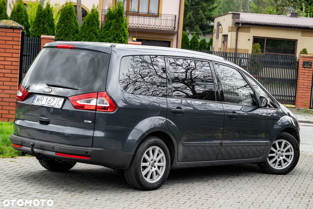 Ford Galaxy 2.0 TDCi Ghia - 12