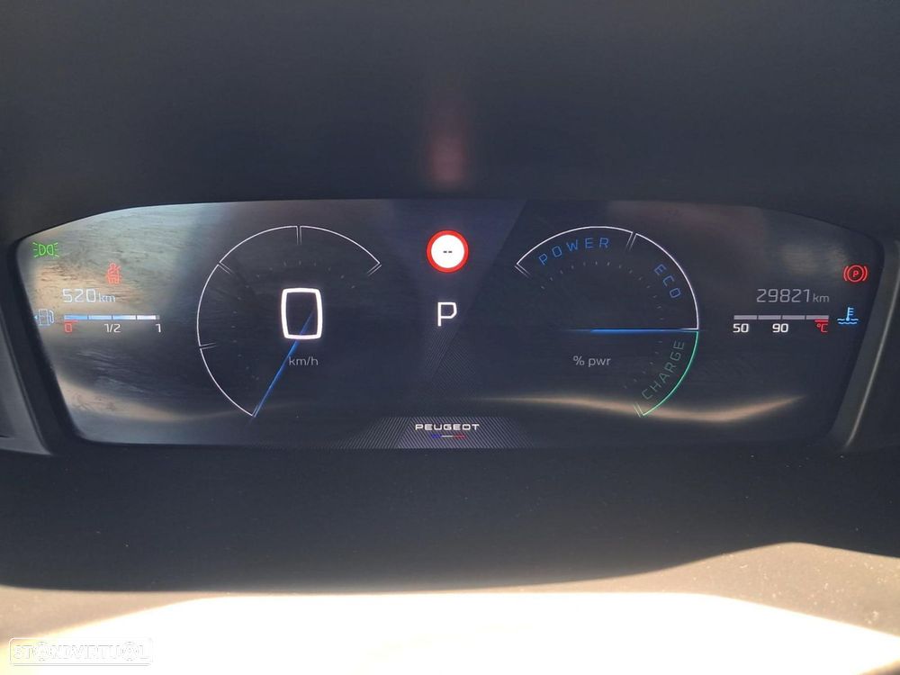 Peugeot 2008 1.2 Hybrid Allure e-DCS6 - 18