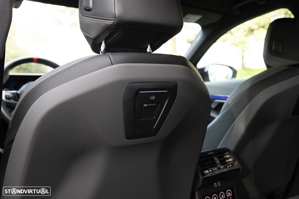 BMW i5 M60 xDrive Pack Desportivo M Pro - 33