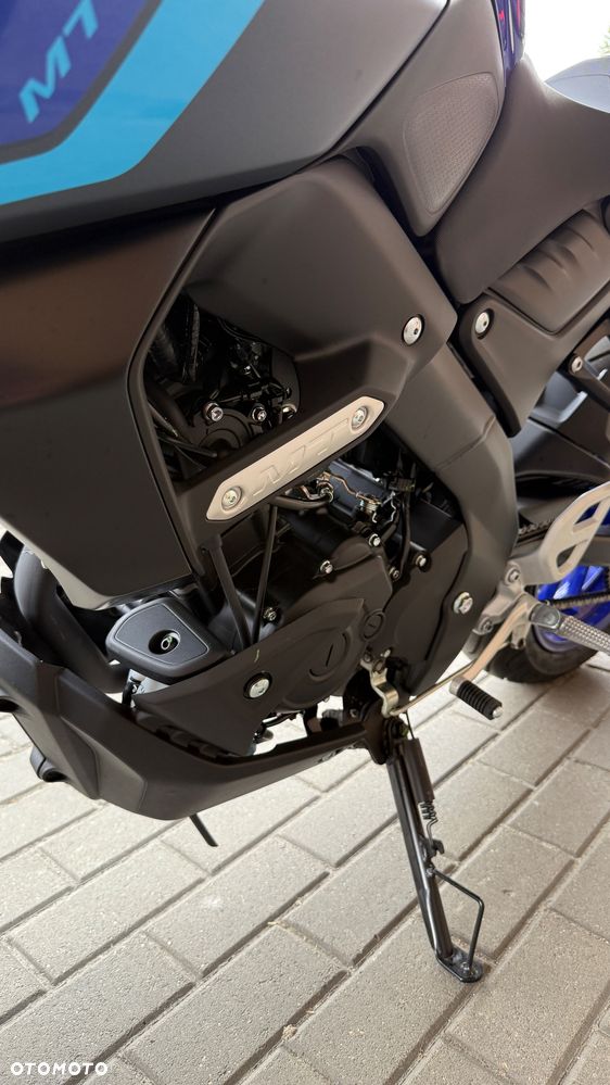 Yamaha MT - 7
