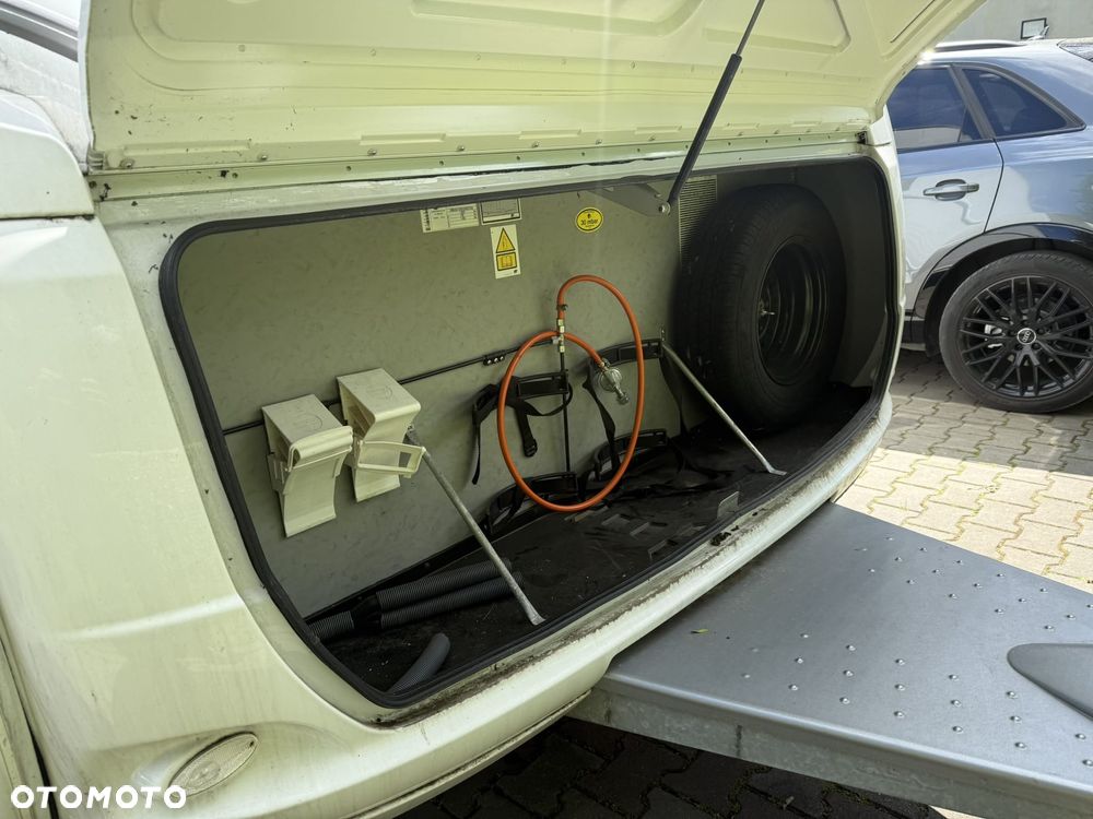 Burstner Averso - 6