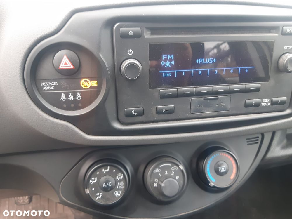 Toyota Yaris - 15