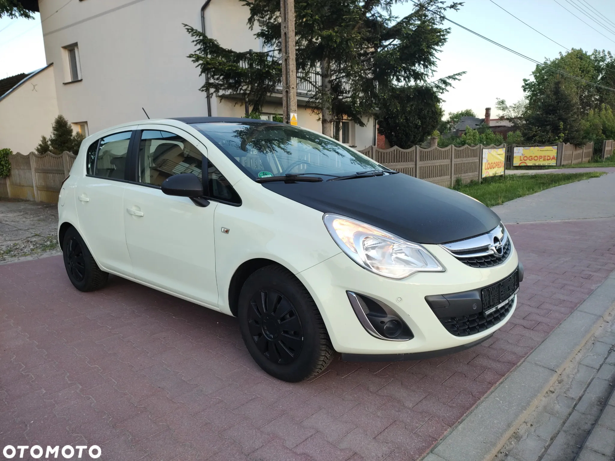 Opel Corsa 1.2 16V Enjoy - 2