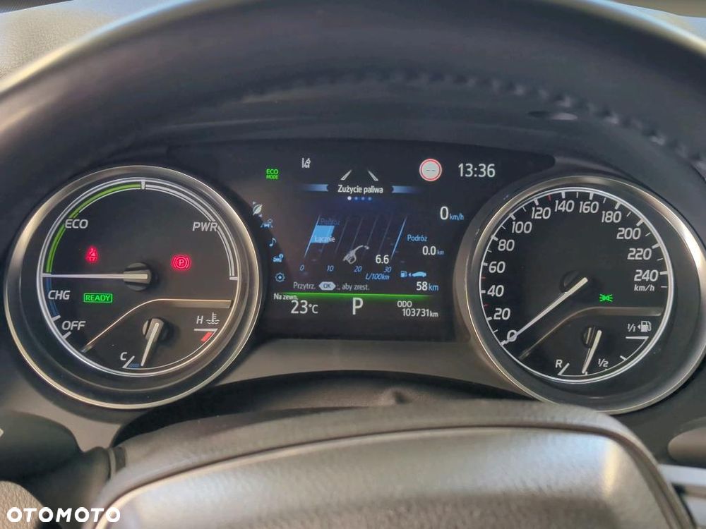 Toyota Camry - 11