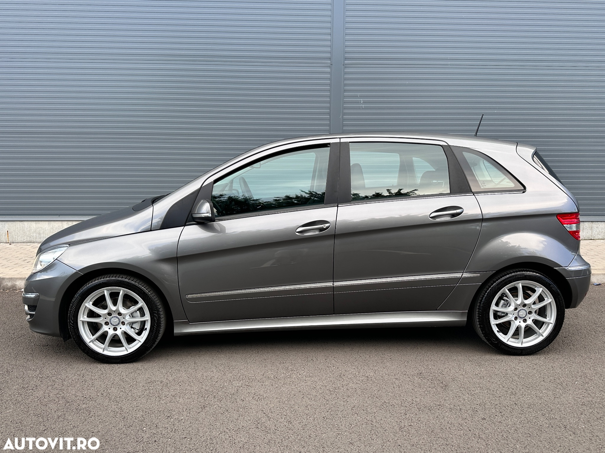 Mercedes-Benz B 200 CDI Autotronic Special Edition - 12