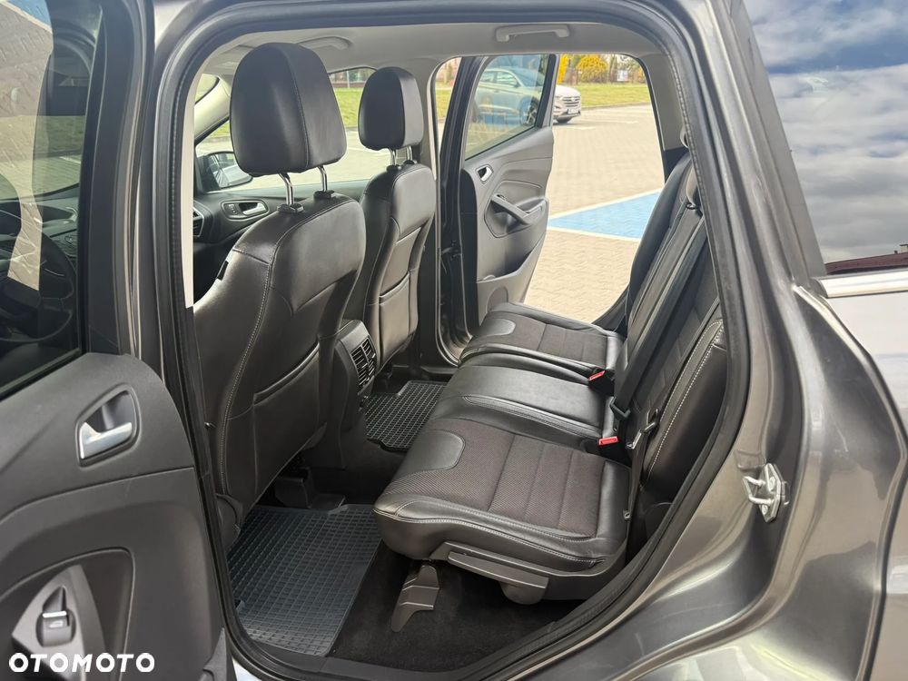 Ford Kuga 2.0 TDCi 4x4 Titanium - 26