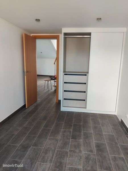 Apartamento T1+1 Estrela, Rua do Possolo - Grande imagem: 2/3